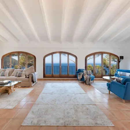 En Primera Línea De Mar Con Amplia Terraza Villa Bañalbufar (Banyalbufar)